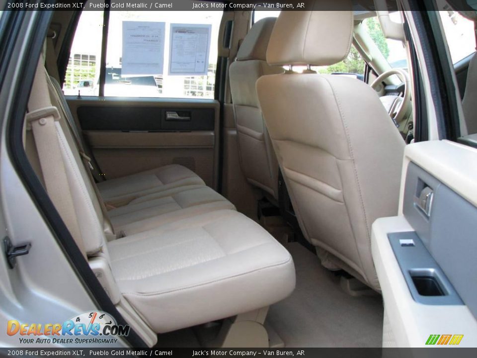 2008 Ford Expedition XLT Pueblo Gold Metallic / Camel Photo #11