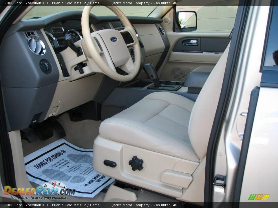 2008 Ford Expedition XLT Pueblo Gold Metallic / Camel Photo #13