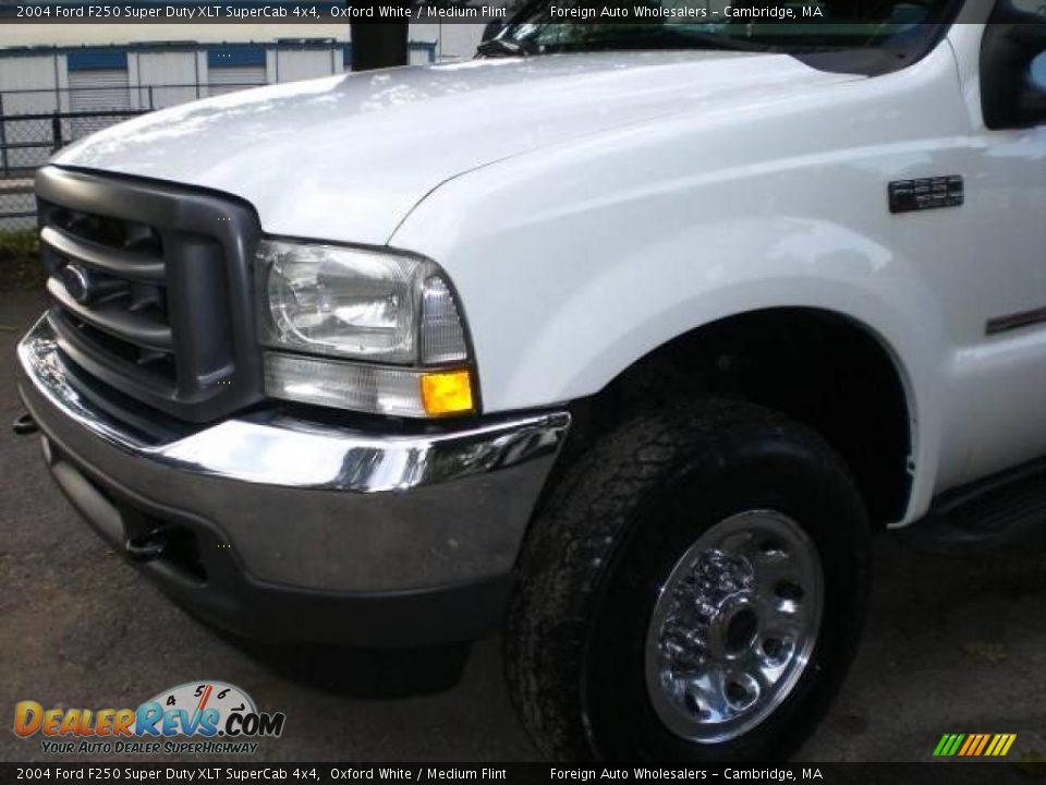 2004 Ford F250 Super Duty XLT SuperCab 4x4 Oxford White / Medium Flint Photo #8