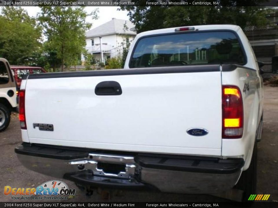 2004 Ford F250 Super Duty XLT SuperCab 4x4 Oxford White / Medium Flint Photo #12