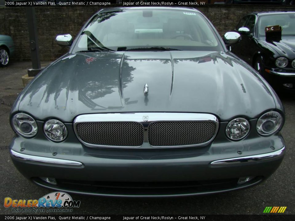 2006 Jaguar XJ Vanden Plas Quartz Metallic / Champagne Photo #2