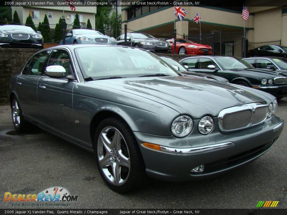 2006 Jaguar XJ Vanden Plas Quartz Metallic / Champagne Photo #3