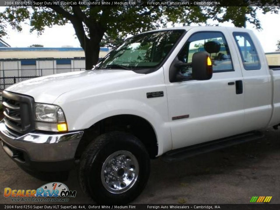 2004 Ford F250 Super Duty XLT SuperCab 4x4 Oxford White / Medium Flint Photo #17