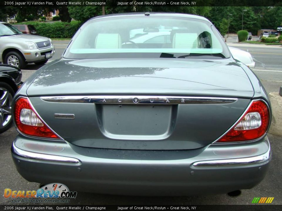 2006 Jaguar XJ Vanden Plas Quartz Metallic / Champagne Photo #5