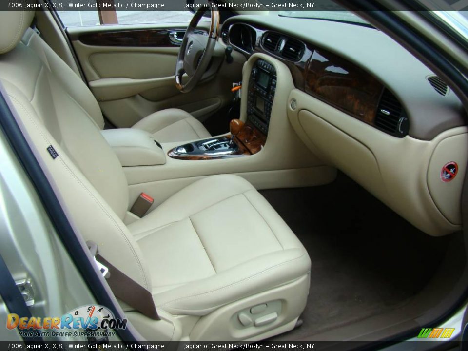 2006 Jaguar XJ XJ8 Winter Gold Metallic / Champagne Photo #15