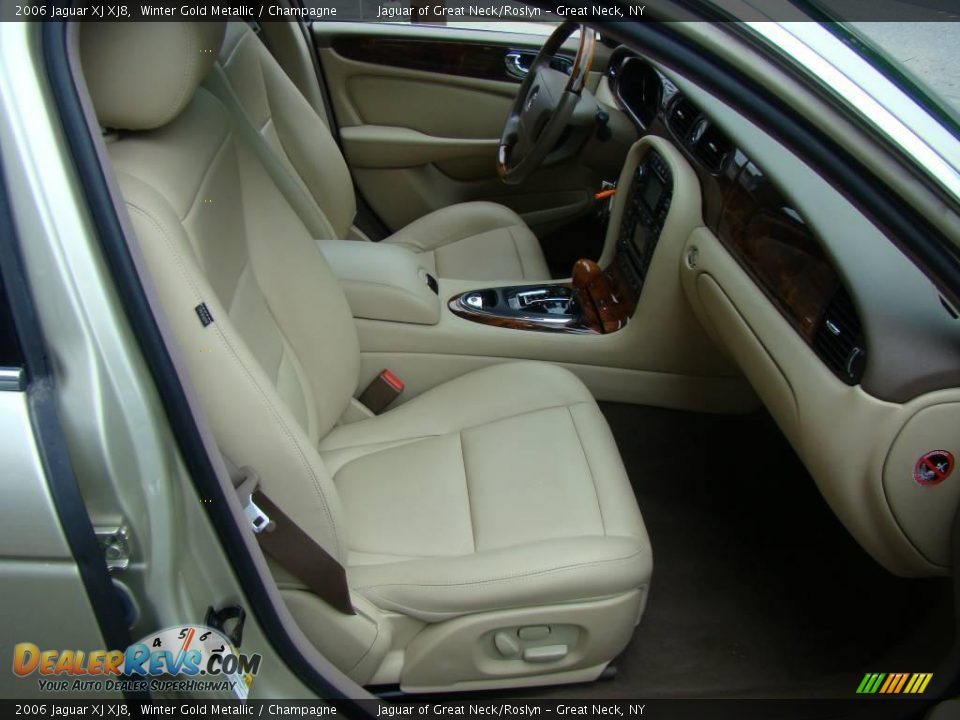 2006 Jaguar XJ XJ8 Winter Gold Metallic / Champagne Photo #16