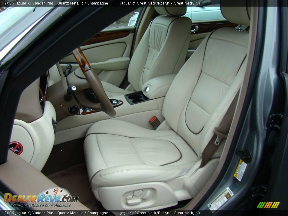 2006 Jaguar XJ Vanden Plas Quartz Metallic / Champagne Photo #10