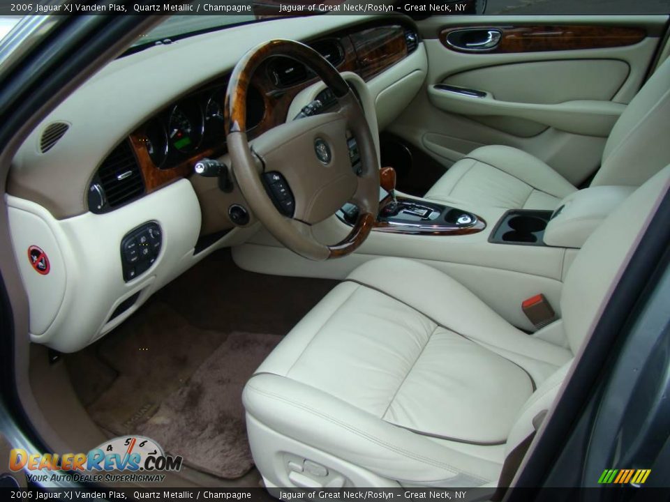 2006 Jaguar XJ Vanden Plas Quartz Metallic / Champagne Photo #12