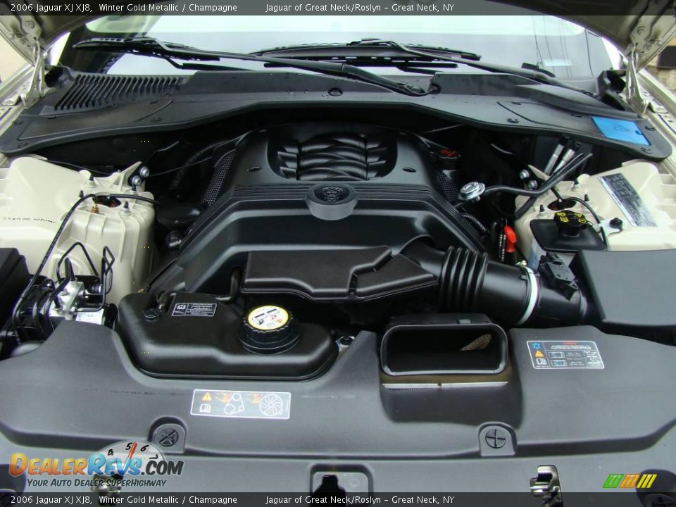 2006 Jaguar XJ XJ8 Winter Gold Metallic / Champagne Photo #22