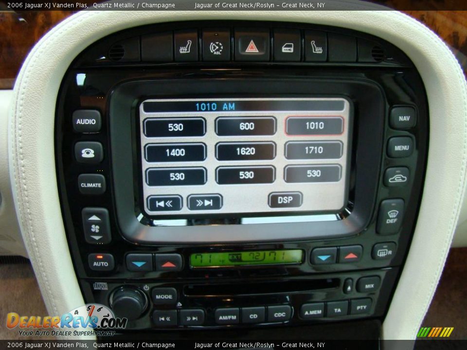 2006 Jaguar XJ Vanden Plas Quartz Metallic / Champagne Photo #13