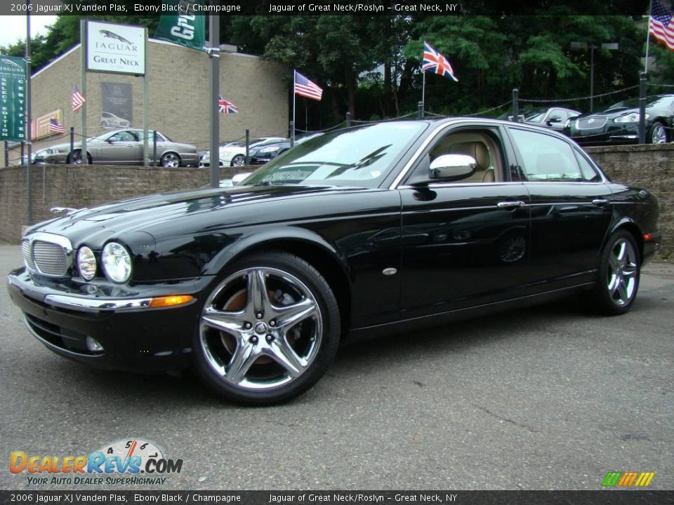 2006 Jaguar XJ Vanden Plas Ebony Black / Champagne Photo #1