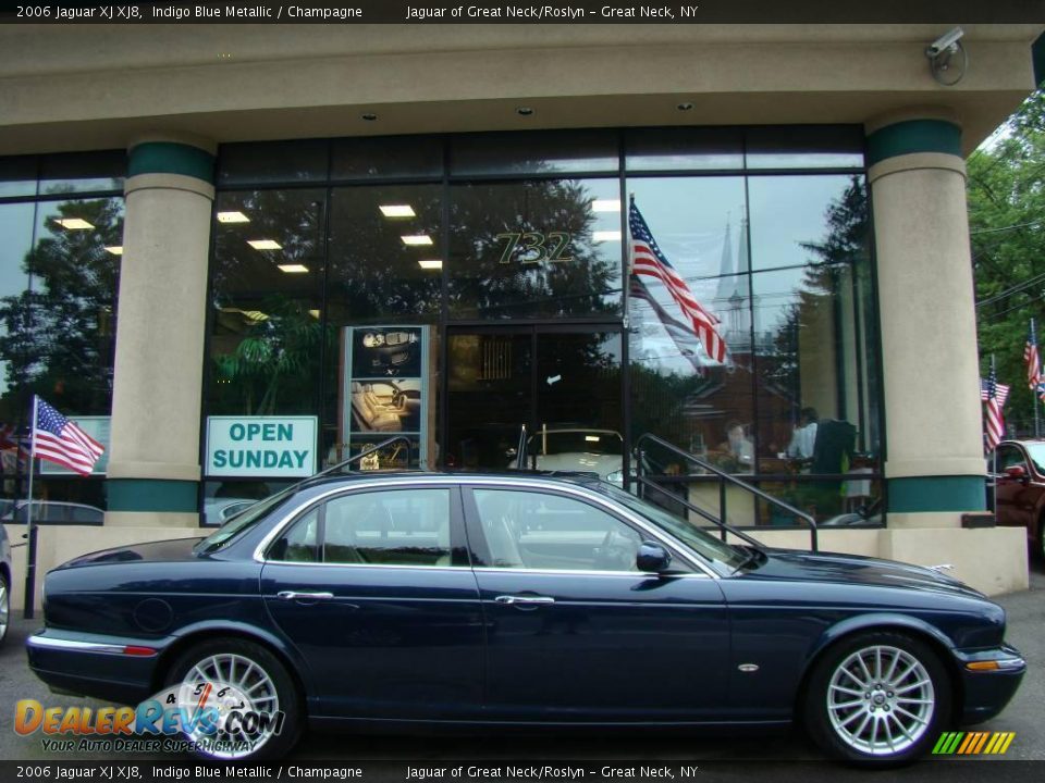 2006 Jaguar XJ XJ8 Indigo Blue Metallic / Champagne Photo #4