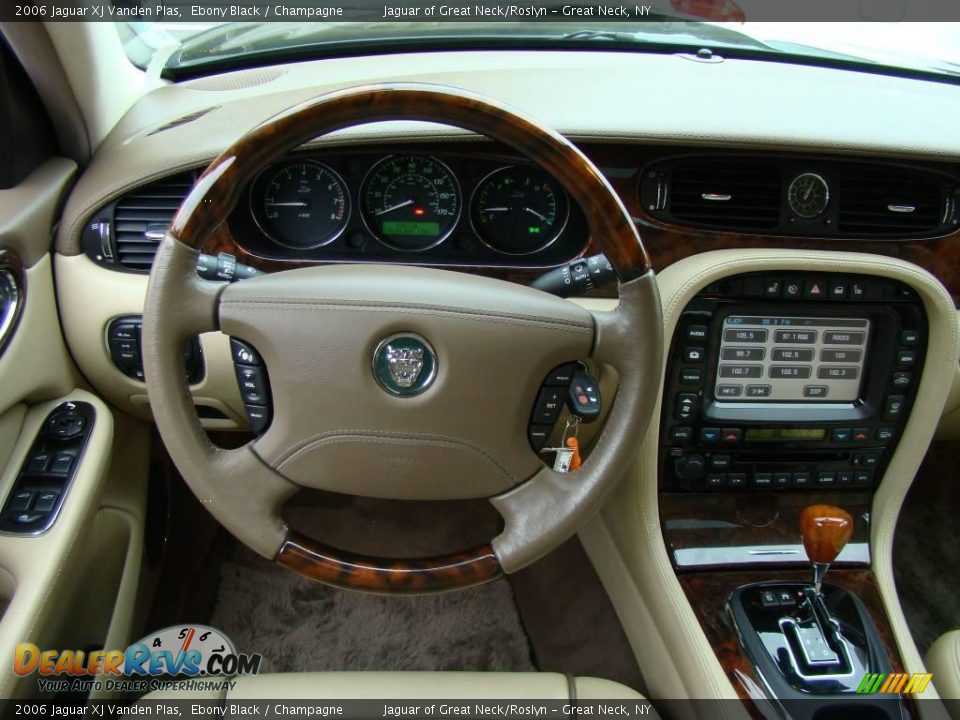 2006 Jaguar XJ Vanden Plas Ebony Black / Champagne Photo #12