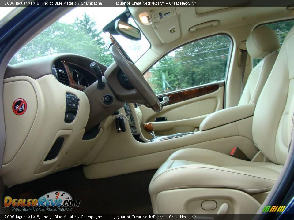 2006 Jaguar XJ XJ8 Indigo Blue Metallic / Champagne Photo #10