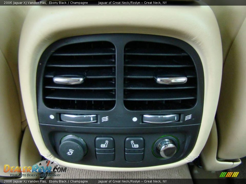 2006 Jaguar XJ Vanden Plas Ebony Black / Champagne Photo #19