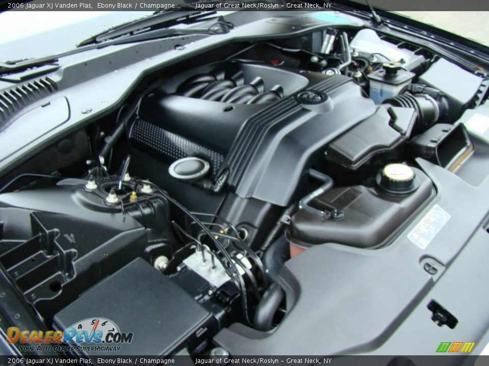 2006 Jaguar XJ Vanden Plas Ebony Black / Champagne Photo #22
