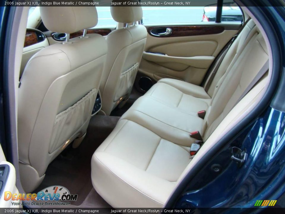 2006 Jaguar XJ XJ8 Indigo Blue Metallic / Champagne Photo #19