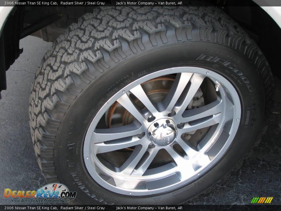 2006 Nissan Titan SE King Cab Radiant Silver / Steel Gray Photo #13