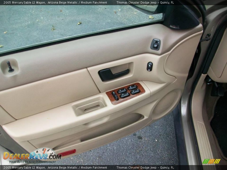 2005 Mercury Sable LS Wagon Arizona Beige Metallic / Medium Parchment Photo #9