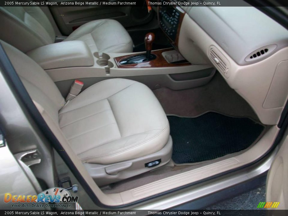 2005 Mercury Sable LS Wagon Arizona Beige Metallic / Medium Parchment Photo #12