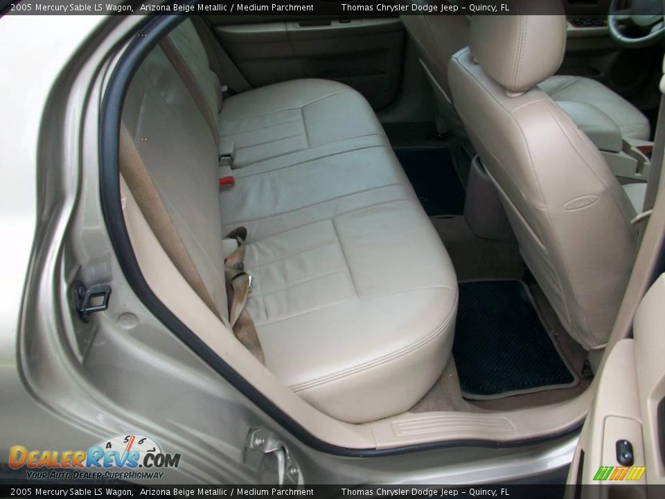 2005 Mercury Sable LS Wagon Arizona Beige Metallic / Medium Parchment Photo #13