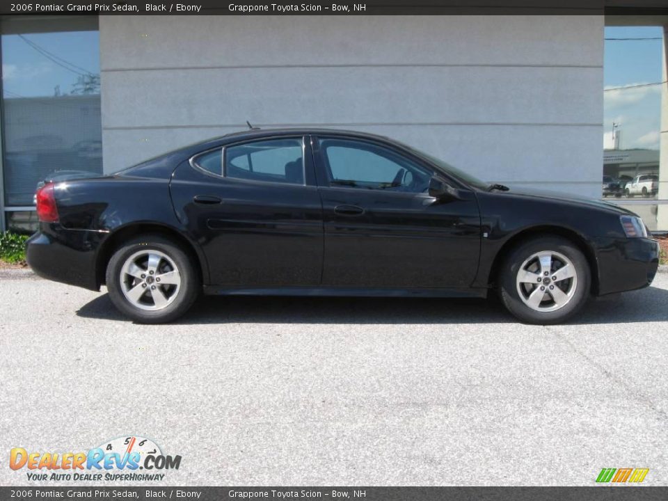 2006 Pontiac Grand Prix Sedan Black / Ebony Photo #2