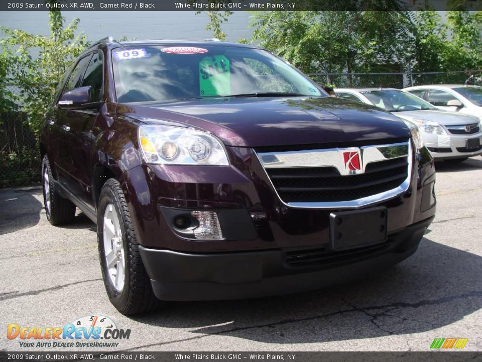 2009 Saturn Outlook XR AWD Garnet Red / Black Photo #3