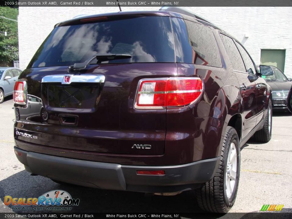 2009 Saturn Outlook XR AWD Garnet Red / Black Photo #4