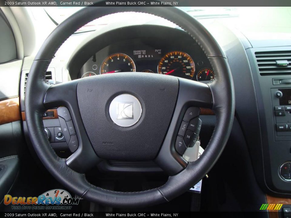 2009 Saturn Outlook XR AWD Garnet Red / Black Photo #17