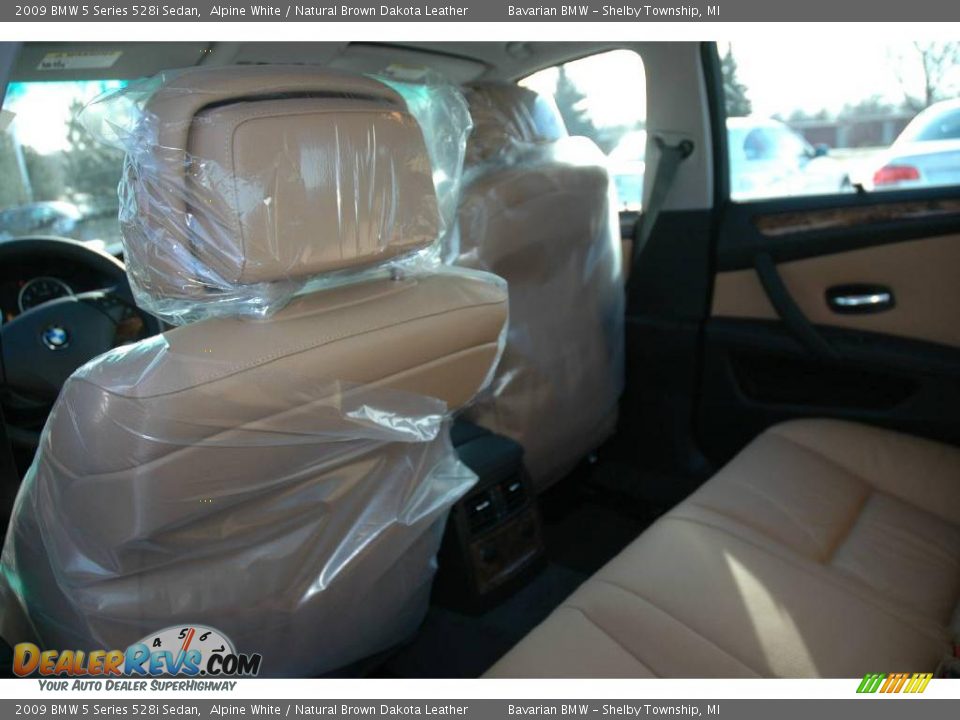 2009 BMW 5 Series 528i Sedan Alpine White / Natural Brown Dakota Leather Photo #11