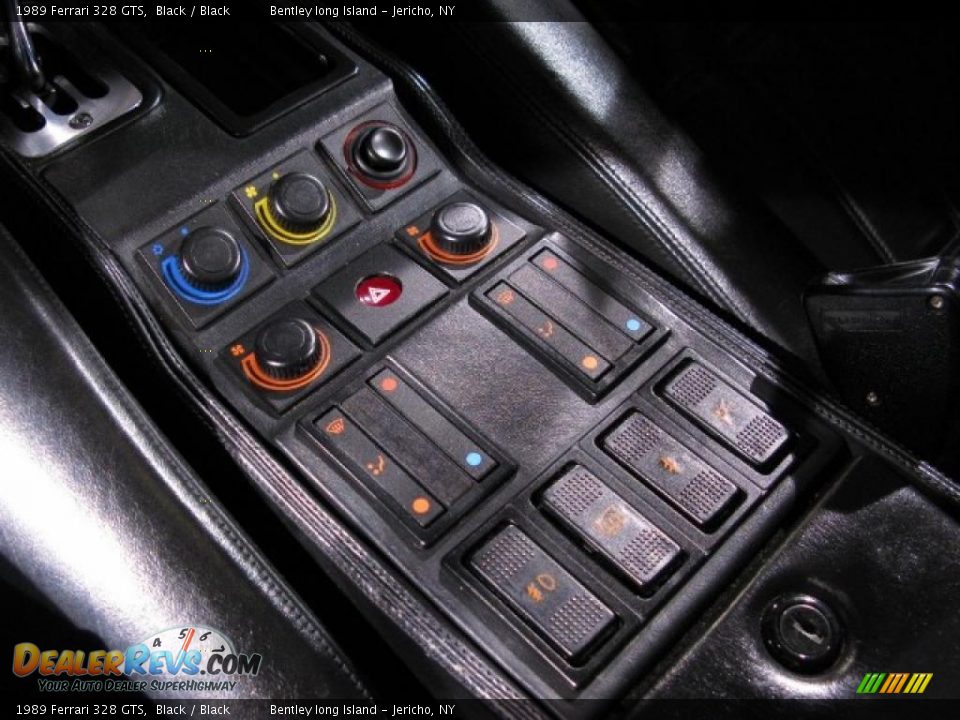 Controls of 1989 Ferrari 328 GTS Photo #11