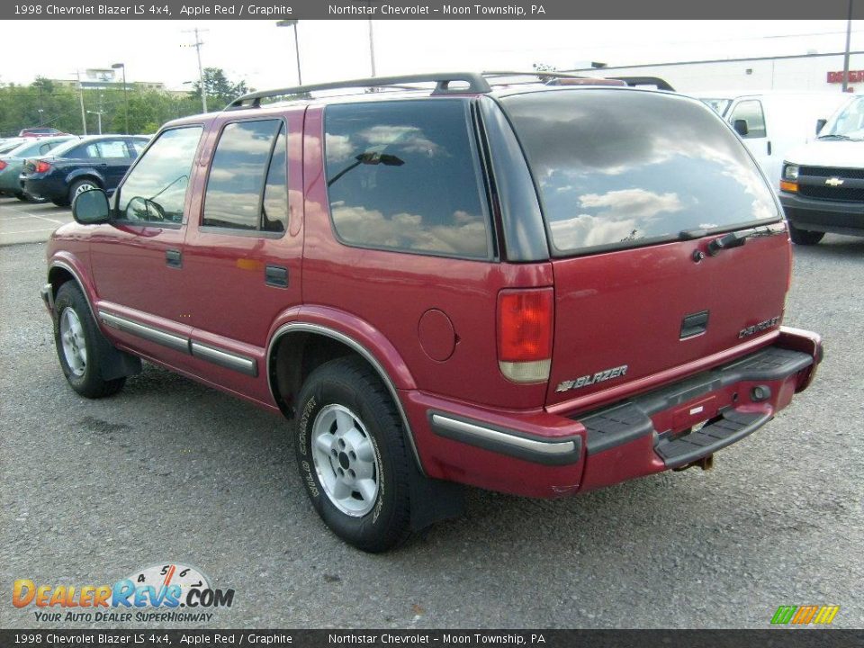 1998 Chevrolet Blazer LS 4x4 Apple Red / Graphite Photo #2