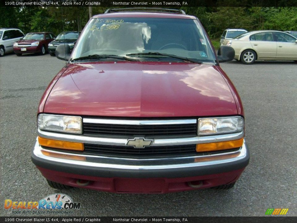 1998 Chevrolet Blazer LS 4x4 Apple Red / Graphite Photo #6