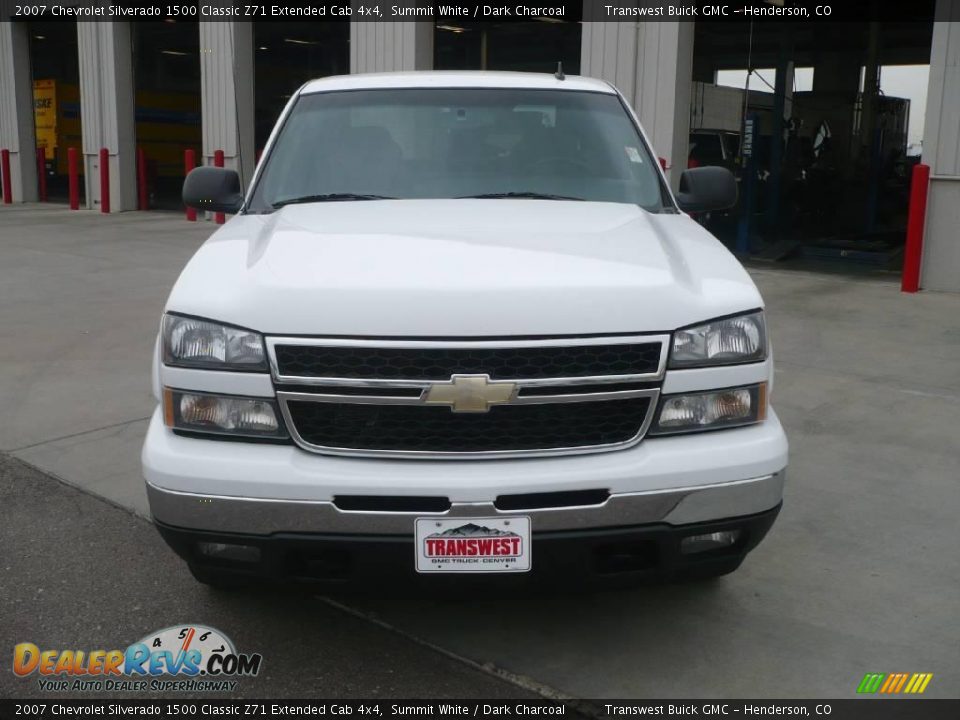 2007 Chevrolet Silverado 1500 Classic Z71 Extended Cab 4x4 Summit White / Dark Charcoal Photo #2