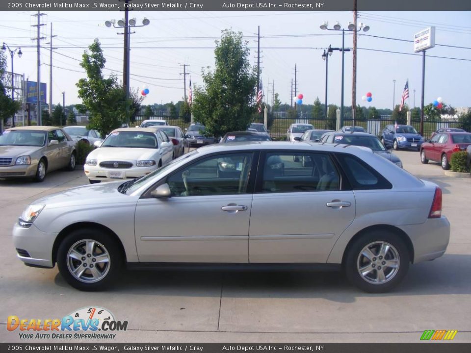 2005 Chevrolet Malibu Maxx LS Wagon Galaxy Silver Metallic / Gray Photo #5