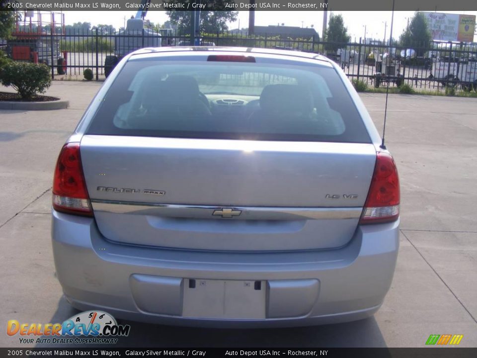 2005 Chevrolet Malibu Maxx LS Wagon Galaxy Silver Metallic / Gray Photo #6