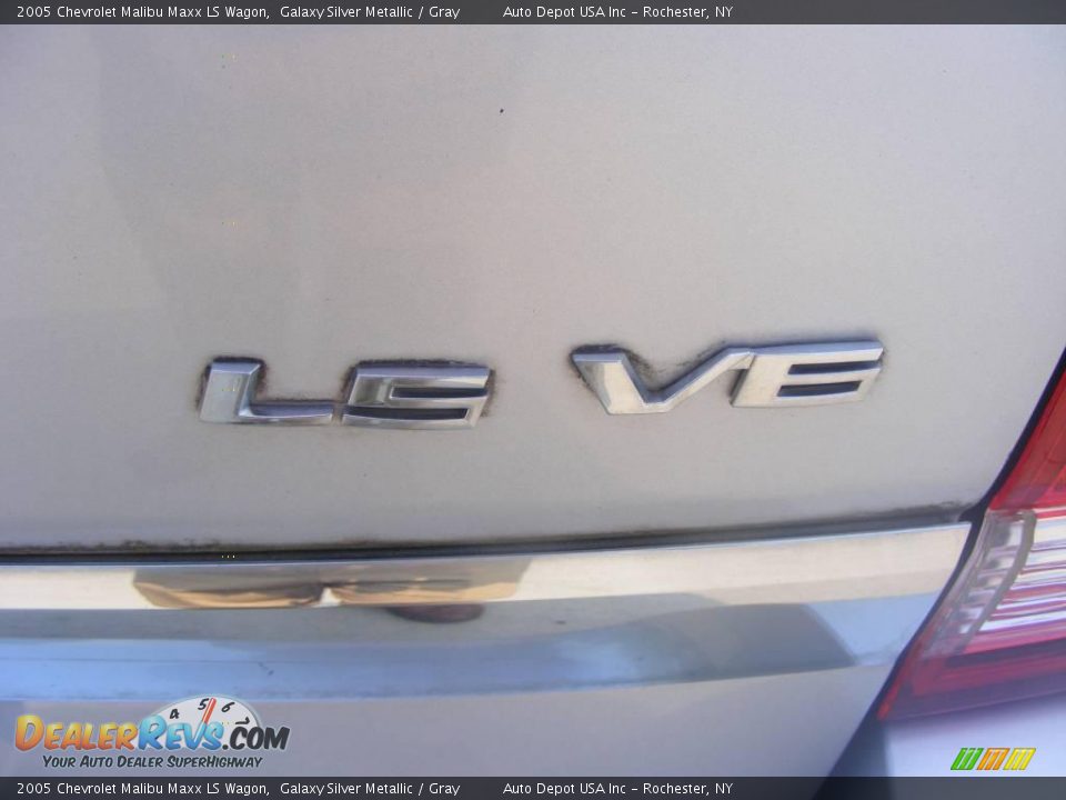 2005 Chevrolet Malibu Maxx LS Wagon Galaxy Silver Metallic / Gray Photo #7