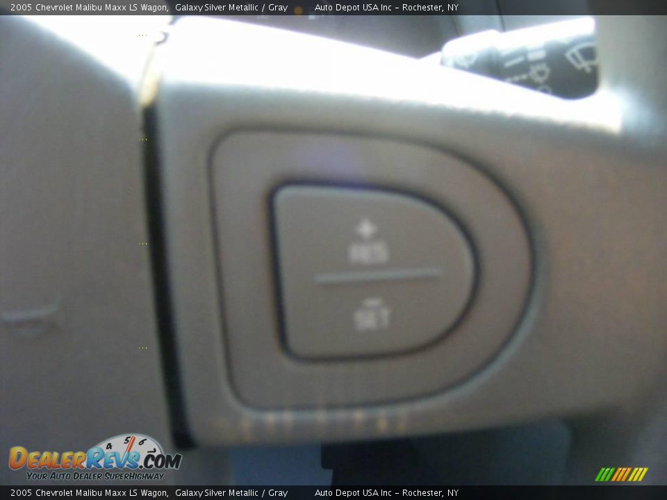 2005 Chevrolet Malibu Maxx LS Wagon Galaxy Silver Metallic / Gray Photo #14