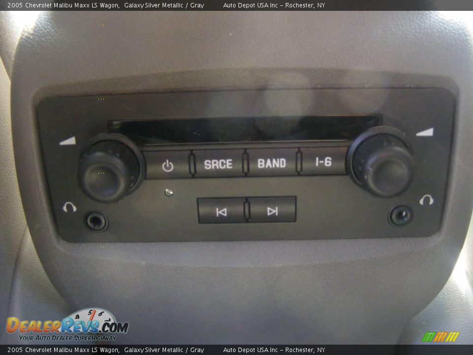 2005 Chevrolet Malibu Maxx LS Wagon Galaxy Silver Metallic / Gray Photo #18