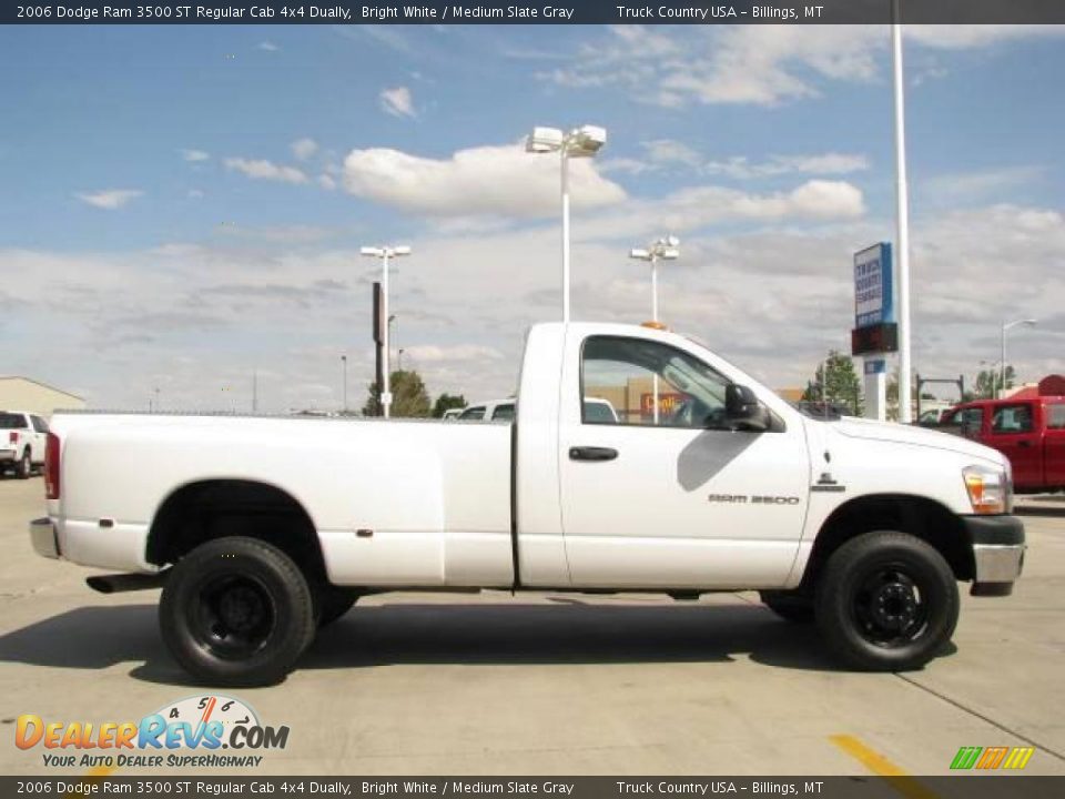 2006 Dodge Ram 3500 ST Regular Cab 4x4 Dually Bright White / Medium Slate Gray Photo #5