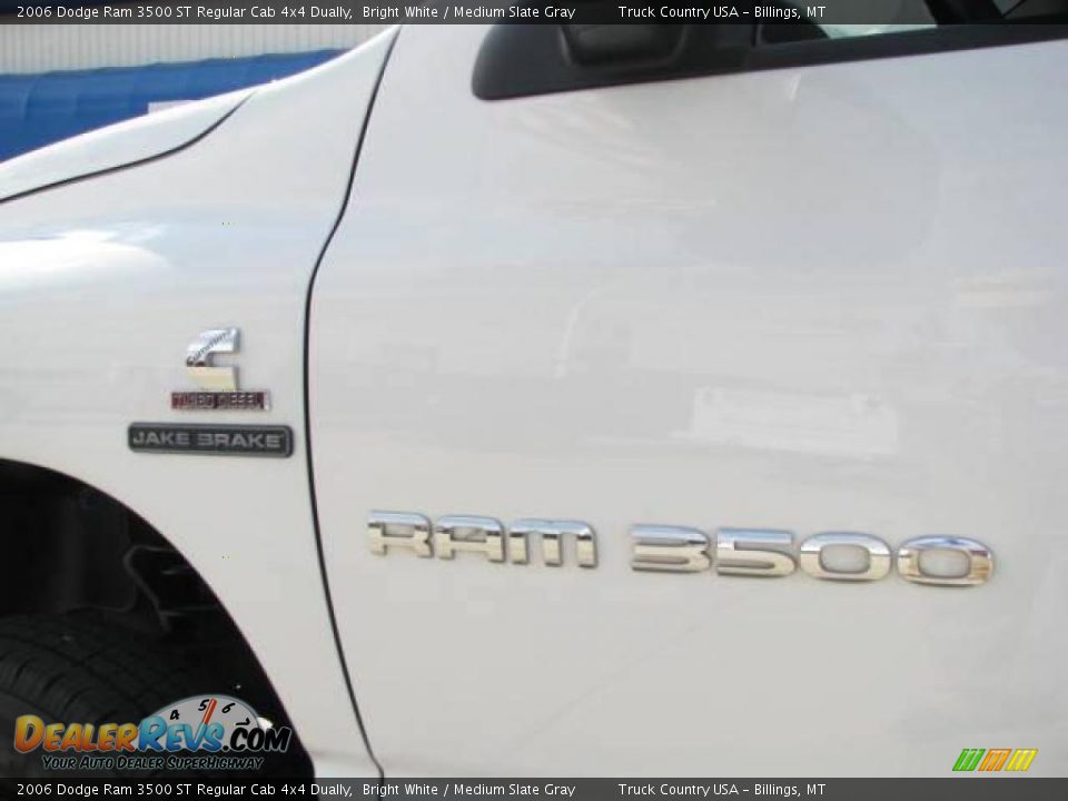 2006 Dodge Ram 3500 ST Regular Cab 4x4 Dually Bright White / Medium Slate Gray Photo #13