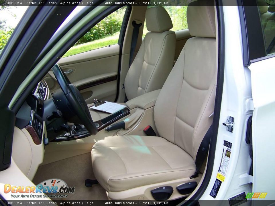 2006 BMW 3 Series 325i Sedan Alpine White / Beige Photo #18