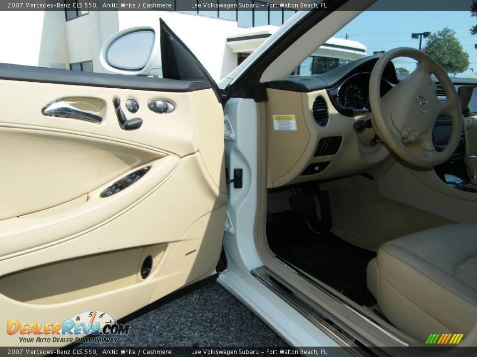 2007 Mercedes-Benz CLS 550 Arctic White / Cashmere Photo #13