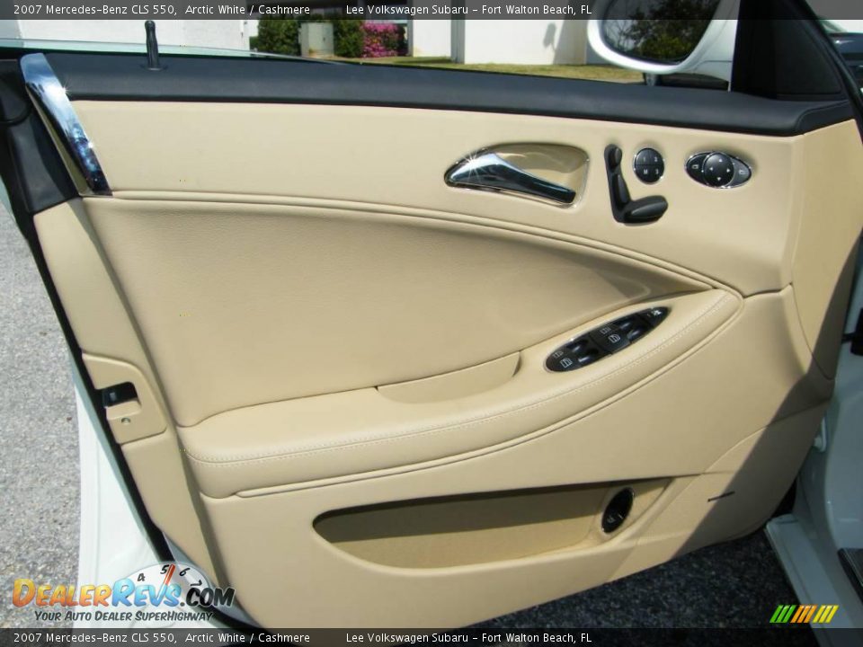 2007 Mercedes-Benz CLS 550 Arctic White / Cashmere Photo #17