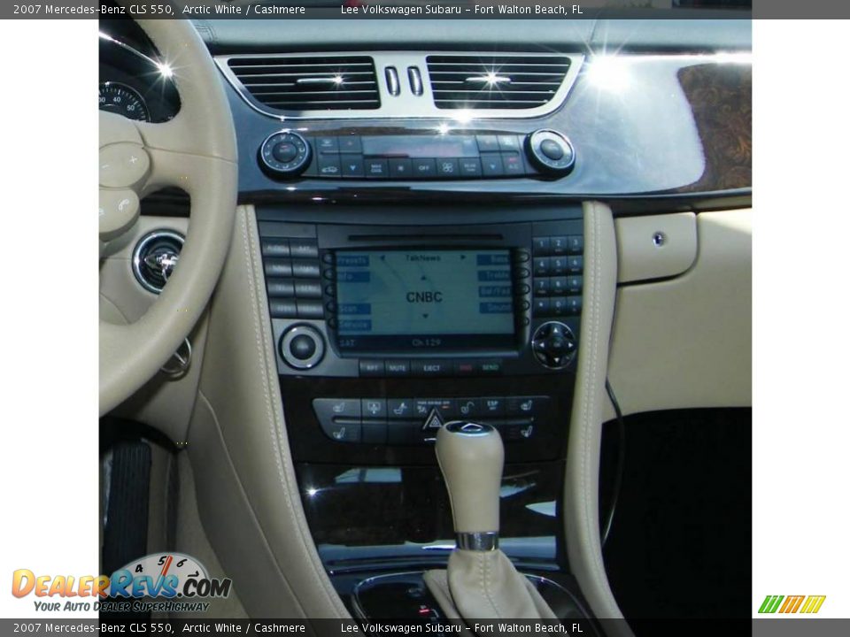 2007 Mercedes-Benz CLS 550 Arctic White / Cashmere Photo #20