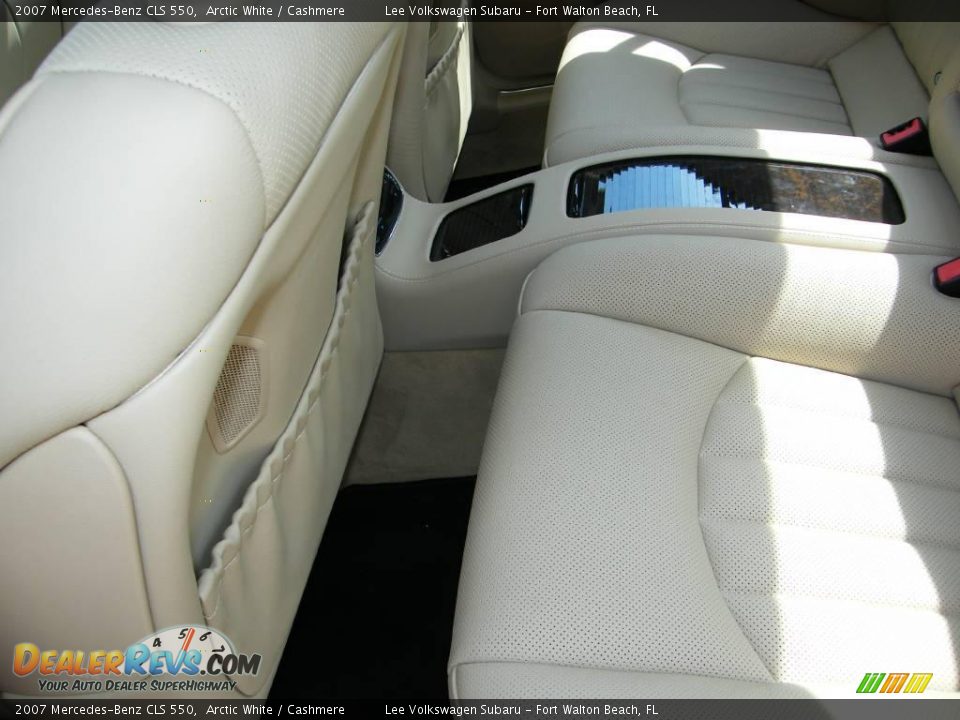 2007 Mercedes-Benz CLS 550 Arctic White / Cashmere Photo #23