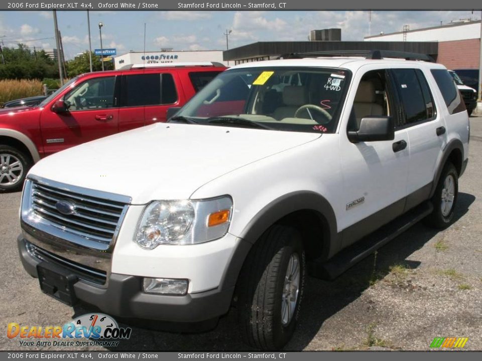 2006 Ford Explorer XLT 4x4 Oxford White / Stone Photo #1