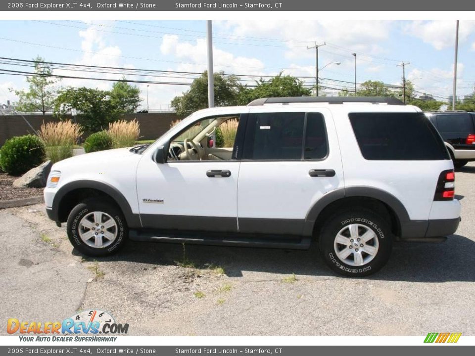 2006 Ford Explorer XLT 4x4 Oxford White / Stone Photo #10