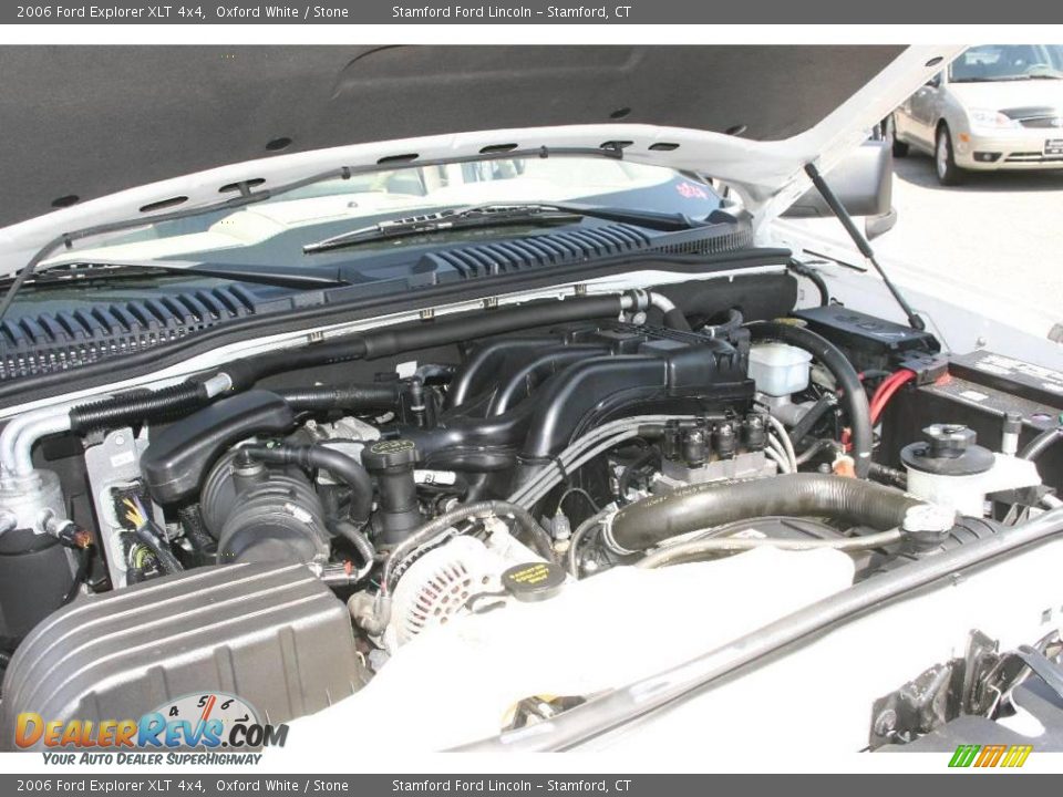 2006 Ford Explorer XLT 4x4 Oxford White / Stone Photo #20