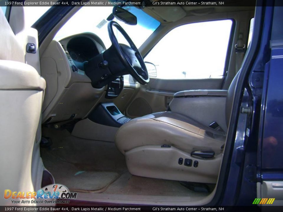 1997 Ford Explorer Eddie Bauer 4x4 Dark Lapis Metallic / Medium Parchment Photo #10